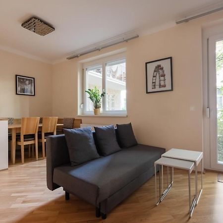 Absolute Ruhelage Im Zentrum Mit Parkplatz Apartment Vienna Exterior photo
