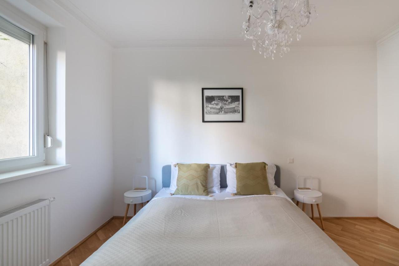 Absolute Ruhelage Im Zentrum Mit Parkplatz Apartment Vienna Exterior photo